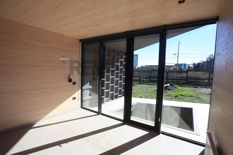Casa estilo moderno en punta de lobos - Imagen 12