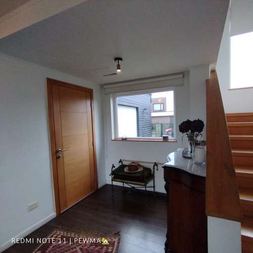VENTA BELLA CASA EN EXCLUSIVO LOTEO CENTENARIO - Imagen 3