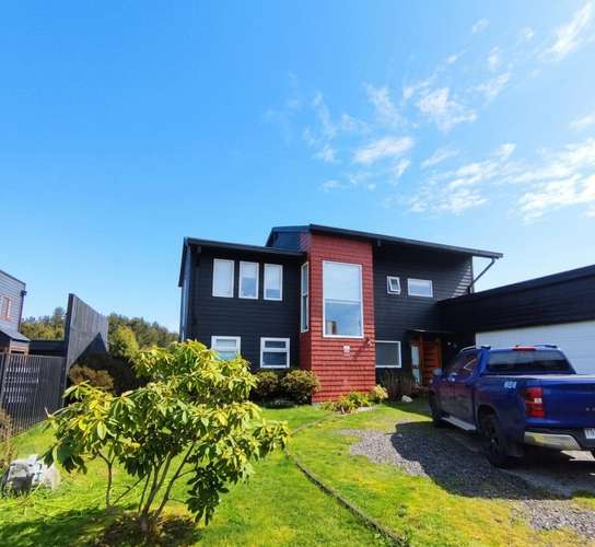 VENTA BELLA CASA EN EXCLUSIVO LOTEO CENTENARIO - Imagen 21
