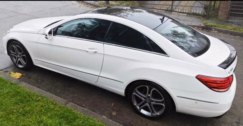 Mercedes Benz E200