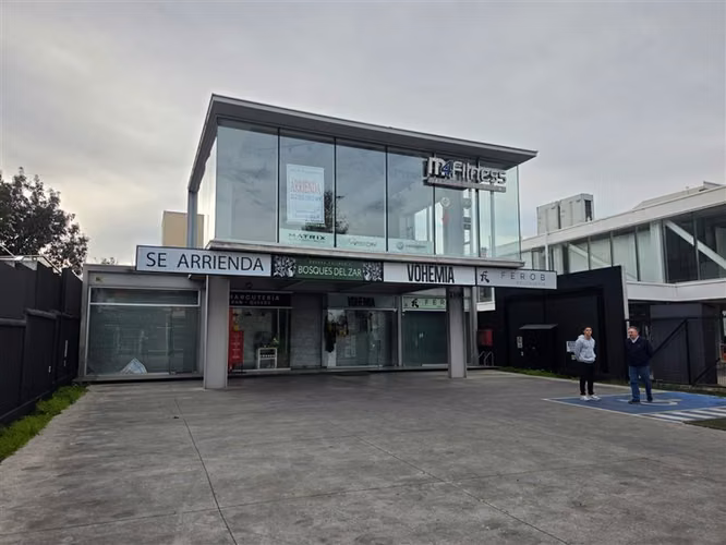 Local Comercial en Arriendo Strip Center en Vitacura