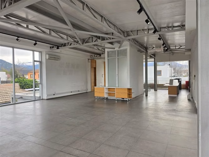 Local Comercial en Arriendo Strip Center en Vitacura
