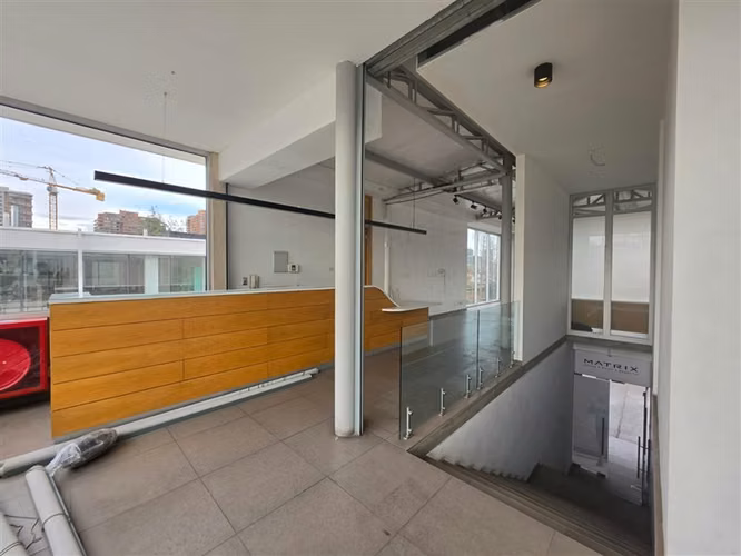 Local Comercial en Arriendo Strip Center en Vitacura