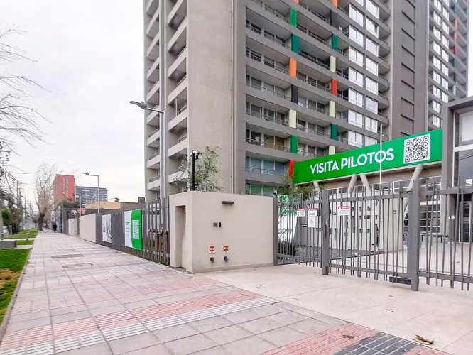 Depto en Aarriendo Mariposa 2d2b Metro Carlos Caldovinos