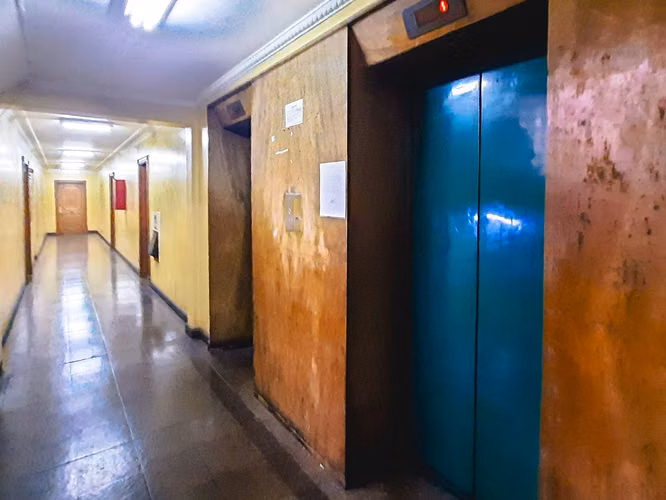 Oficina en Venta a 2 cuadras Metro Plaza de Armas