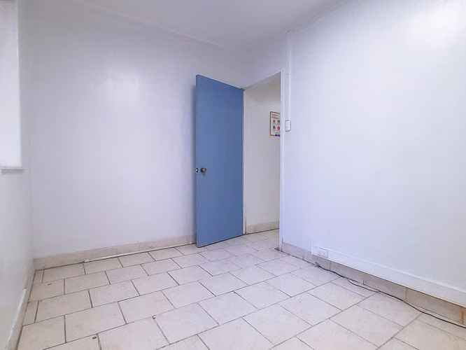 Oficina en Venta a 2 cuadras Metro Plaza de Armas