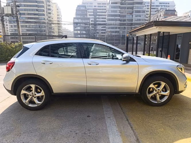 MERCEDES BENZ GLA 200 SPORT - 2021 | 2542