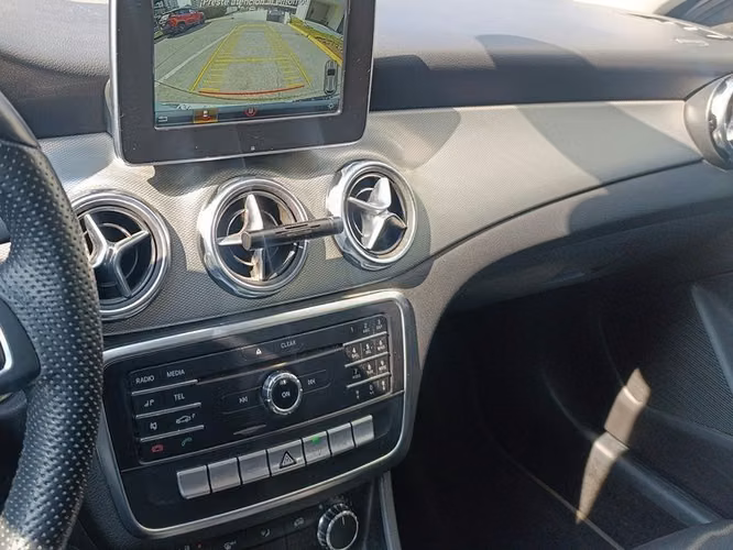 MERCEDES BENZ GLA 200 SPORT - 2021 | 2542