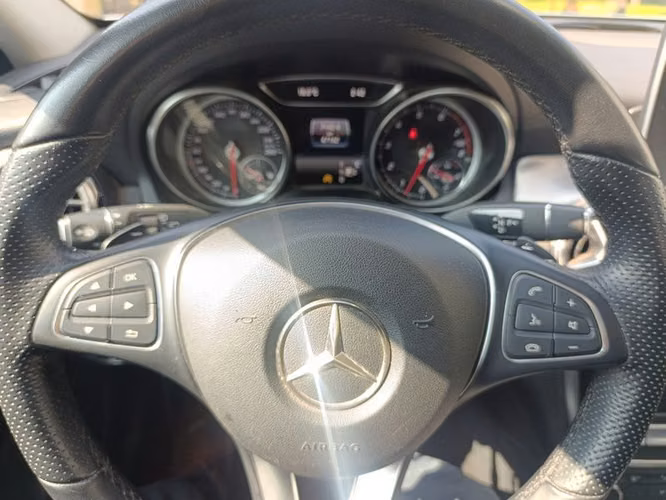MERCEDES BENZ GLA 200 SPORT - 2021 | 2542