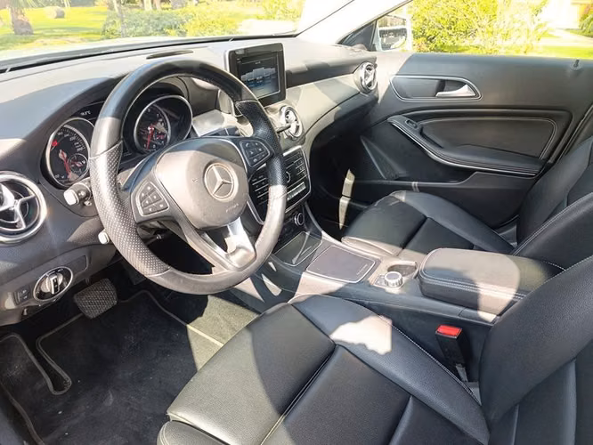 MERCEDES BENZ GLA 200 SPORT - 2021 | 2542