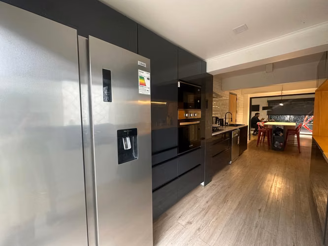 METRO FERNANDO CASTILLO VELAZCO|3B,2B,2EST|350M2