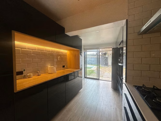 METRO FERNANDO CASTILLO VELAZCO|3B,2B,2EST|350M2