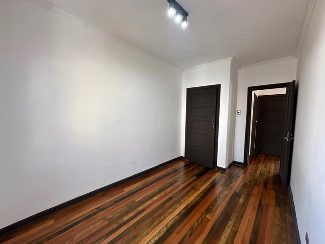 METRO SALVADOR - 4D,2B,2EST,1ANEXO/ESCRITORIO