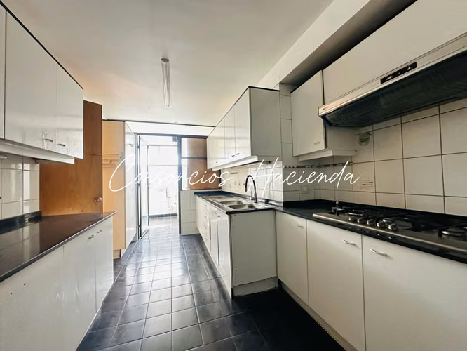 377 M2| 5d,4b,2est,1bod+patio - OPORTUNIDAD UNICA