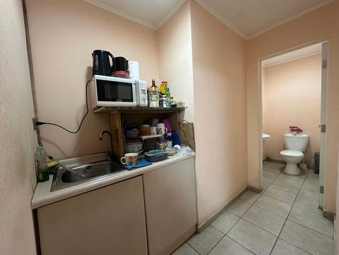 USO COMERCIAL - 2 SALAS, 2P,2B - 126M2, BARRIO ITALIA