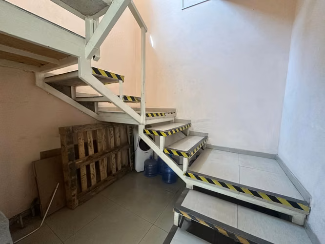 BARRIO ITALIA USO COMERCIAL- 5P,4B - 252M2