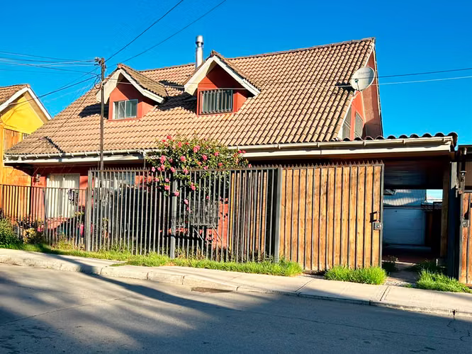 OPORTUNIDAD  CASA 3D 1 OFICINA VILLA FRANCIA MELIPILLA