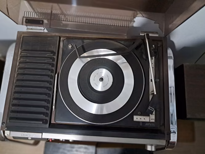 Equipo tres en uno Sony HP 279 AÑO 1975