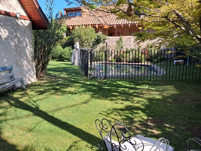 Portal La Dehesa // Condominio // 5 dormitorios (179390)