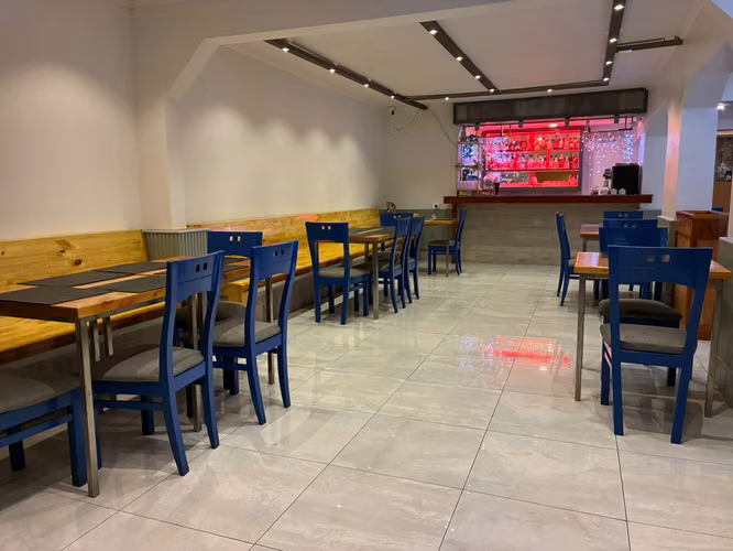 PROPIEDAD COMERCIAL CON RESTAURANTE EQUIPADO Y 10 HABITACIONES EN ANTOFAGASTA