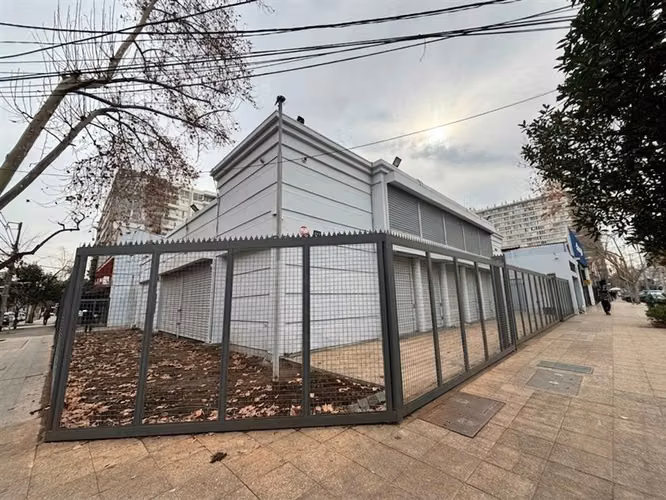 Gran Local Comercial/ Bancos, Farmacias y Grande Cadenas