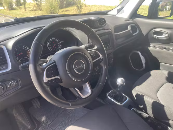 Jeep Renegade año 2022 (Crédito directo con Dicom )