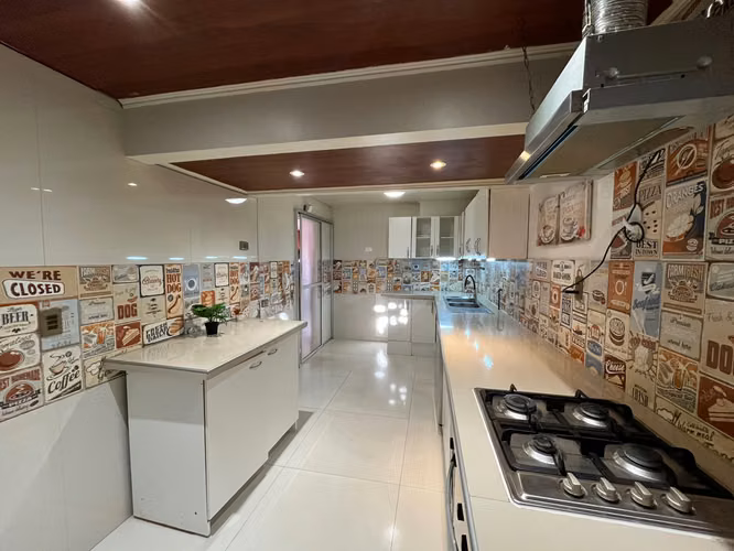 EXCELENTE OPORTUNIDAD DE COMPRA, LUJOSA CASA EN BORDEMAR - Imagen 12