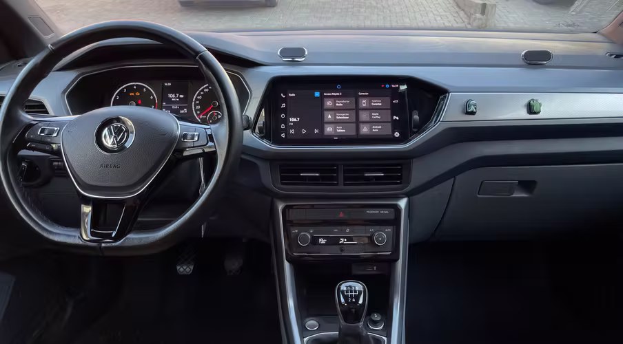 VOLKSWAGEN T-CROSS año 2022