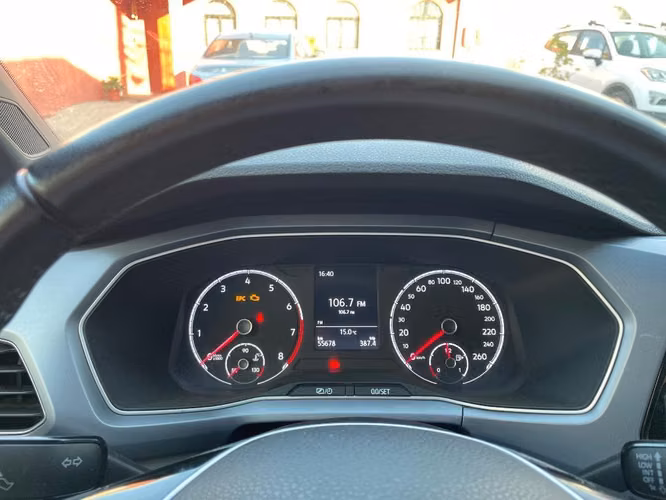 VOLKSWAGEN T-CROSS año 2022