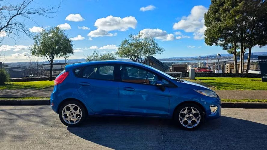 Ford Fiesta SES Hatchback 2012