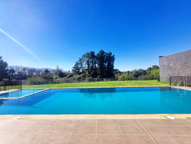 ARRIENDO DEPARTAMENTO EN BORDE LAGUNA