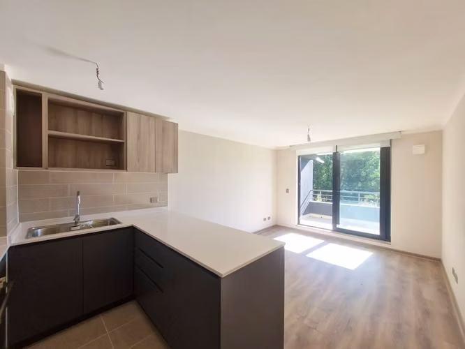 ARRIENDO DEPARTAMENTO EN BORDE LAGUNA
