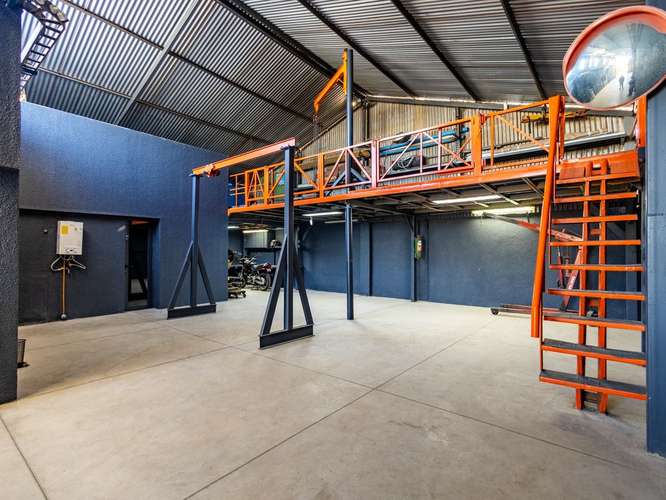 INVERSION Galpon 300 m2 en Cerrillos  (170902)