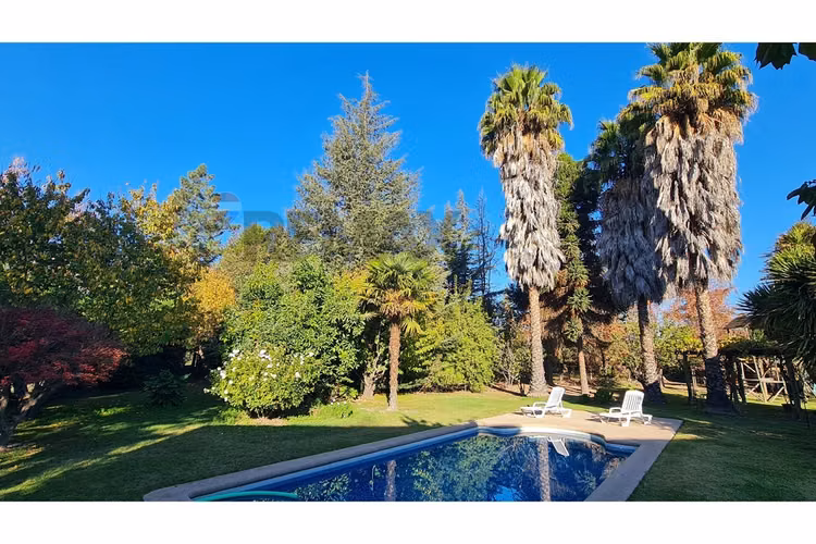 Parcela urbana 4 hab y piscina en  buin