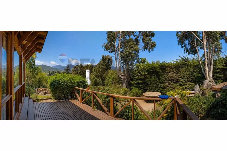 Casa en venta en el centro de cachagua