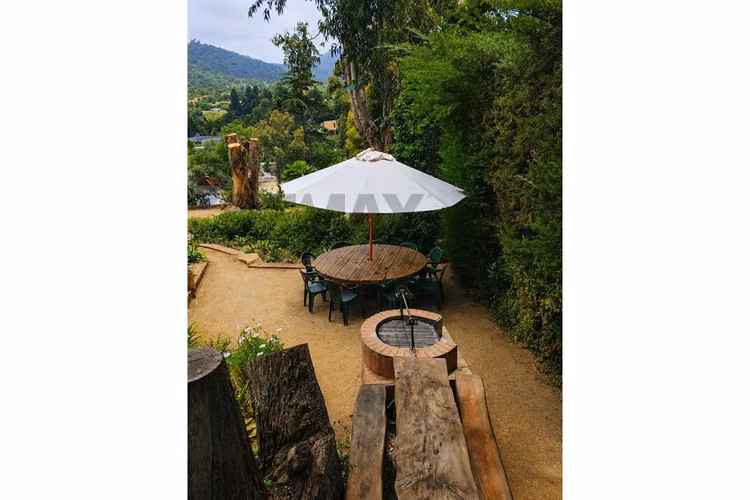 Casa en venta en el centro de cachagua