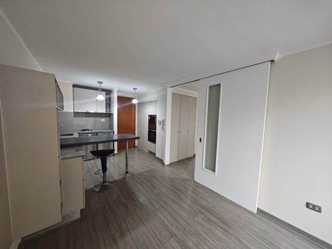 DPTO ARRIENDO SAN MARTIN 733 1 DOR 1 BAÑO BALCON