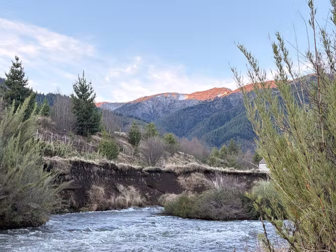 SE VENDE HERMOSA PARCELA ORILLA DE RIO 10200M2 MALALCAHUELLO
