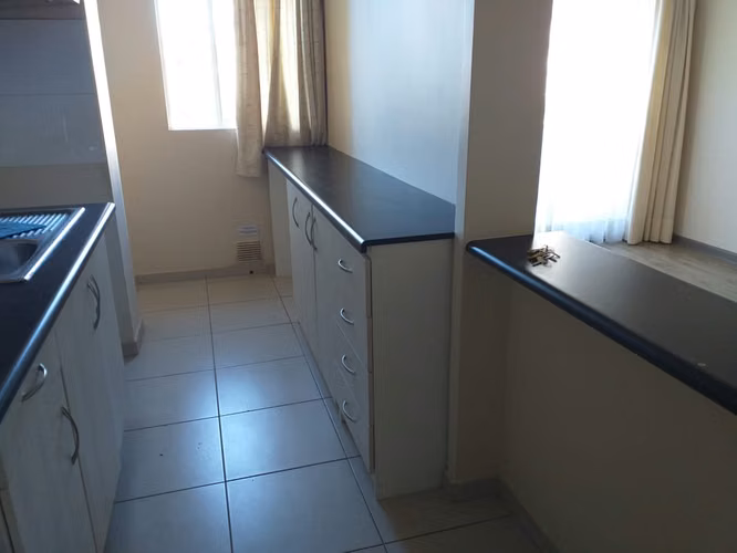 Se arrienda dpto. tres dormitorios dos baños Jardin Urbano 3