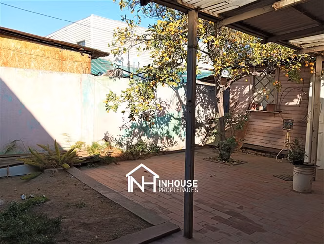 Casa en venta de 3 dorm. en La Granja
