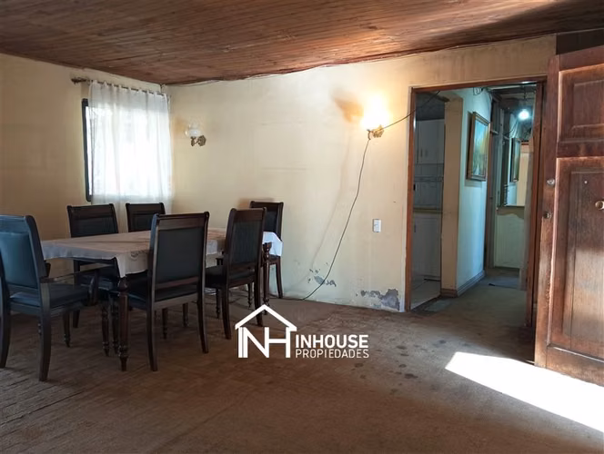 Casa en venta de 3 dorm. en La Granja
