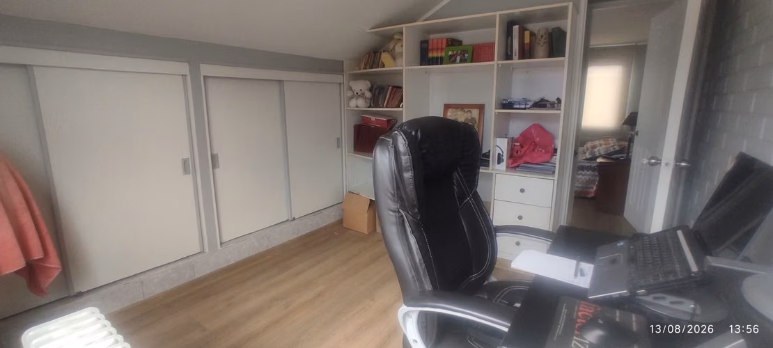 Casa 4 dormitorios, 2 baños, amoblado.