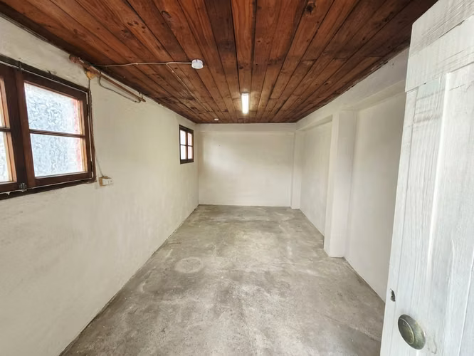 Arquitectura con carácter y espacios amplios - Imagen 14