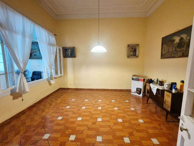 Arquitectura con carácter y espacios amplios - Imagen 3