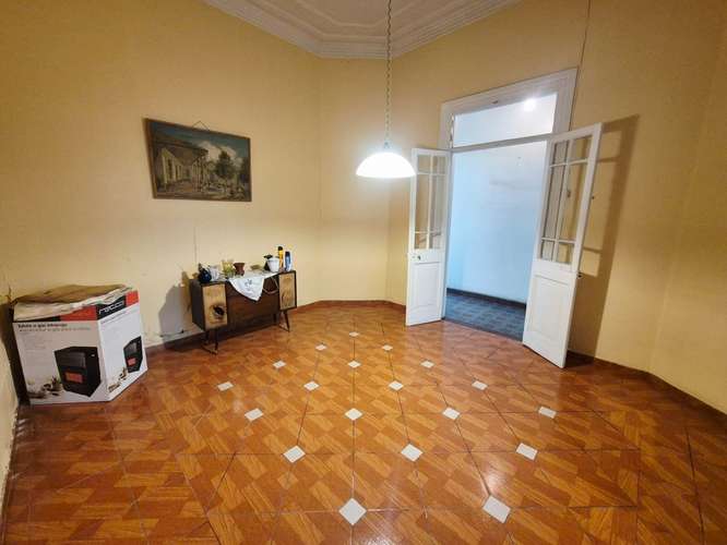 Arquitectura con carácter y espacios amplios - Imagen 6