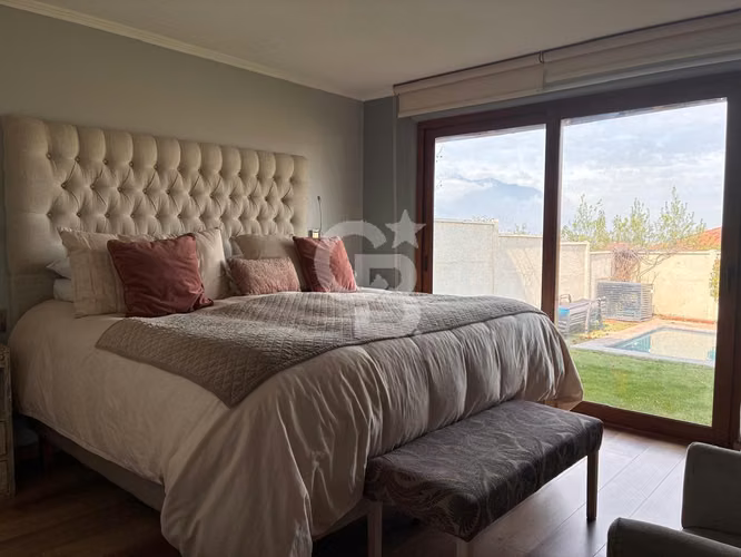 Venta casa Chilena con jardín dentro de condominio - Imagen 9