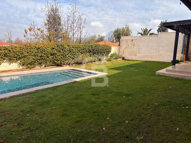 Venta casa Chilena con jardín dentro de condominio - Imagen 19