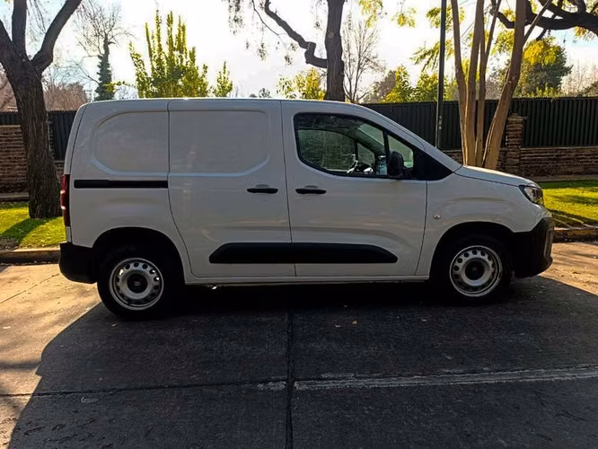 PEUGEOT PARTNER DIESEL - 2025 | 2721