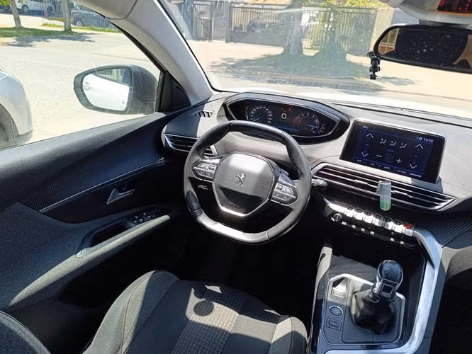 PEUGEOT 3008 PURETECH 1.2L - 2022 | 2736