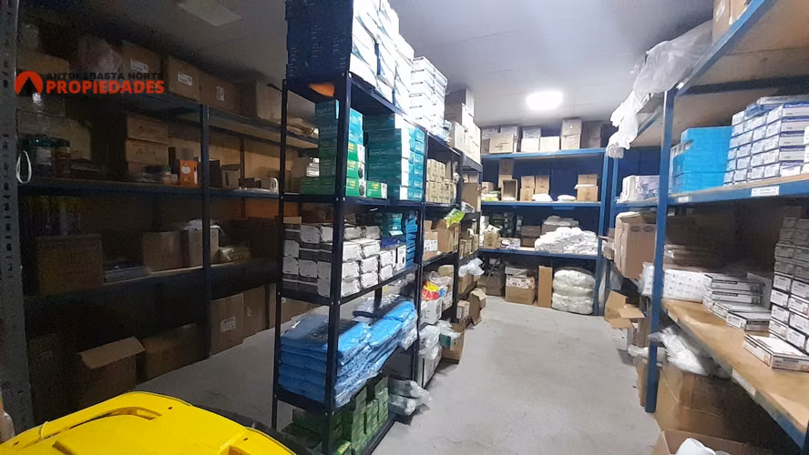 SE VENDE GALPON INDUSTRIAL SECTOR NORTE